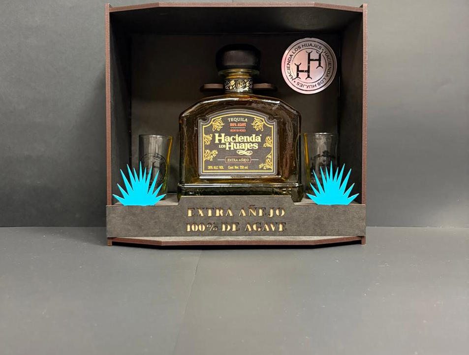 Hacienda Los Huajes Extra Añejo Con Estuche De Madera